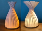Designer-Lampe selbstgemacht – oder – Was man aus Papier und einem Stickrahmen zaubern kann